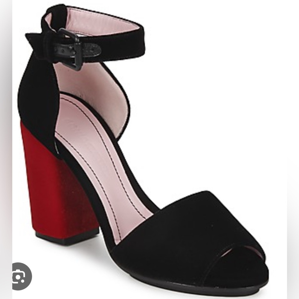 NWT- Sonia Rykiel Black and Red Velvet Heels-39